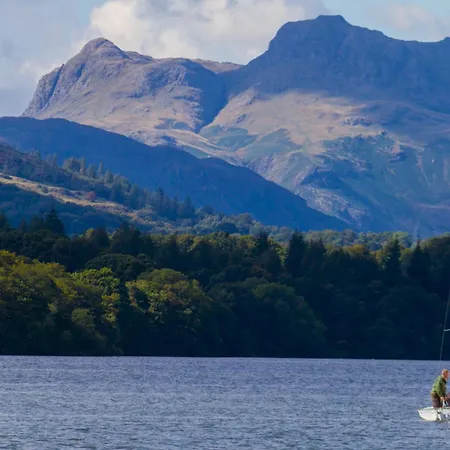 Pass The Keys Stunning 4 Bed Barn Conversion Hot Tub 펜션