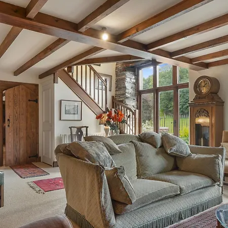 Pass The Keys Stunning 4 Bed Barn Conversion Hot Tub *